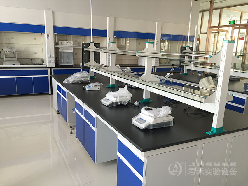 鋼木實驗臺的材質(zhì)是什么組成的？
