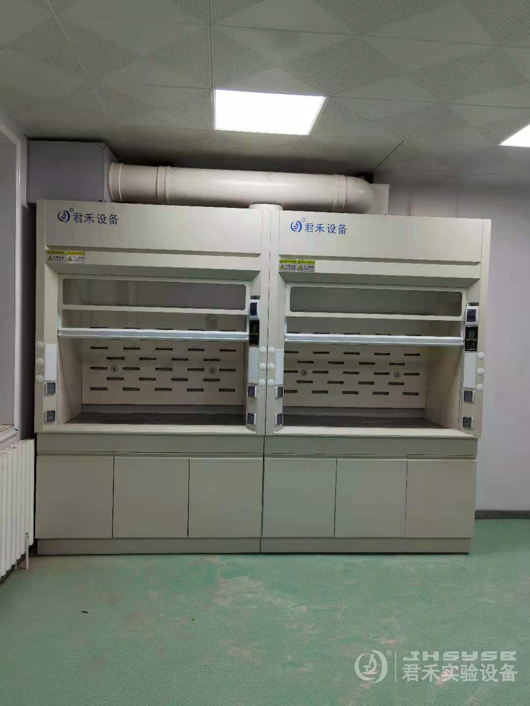 全鋼通風(fēng)柜2.jpg